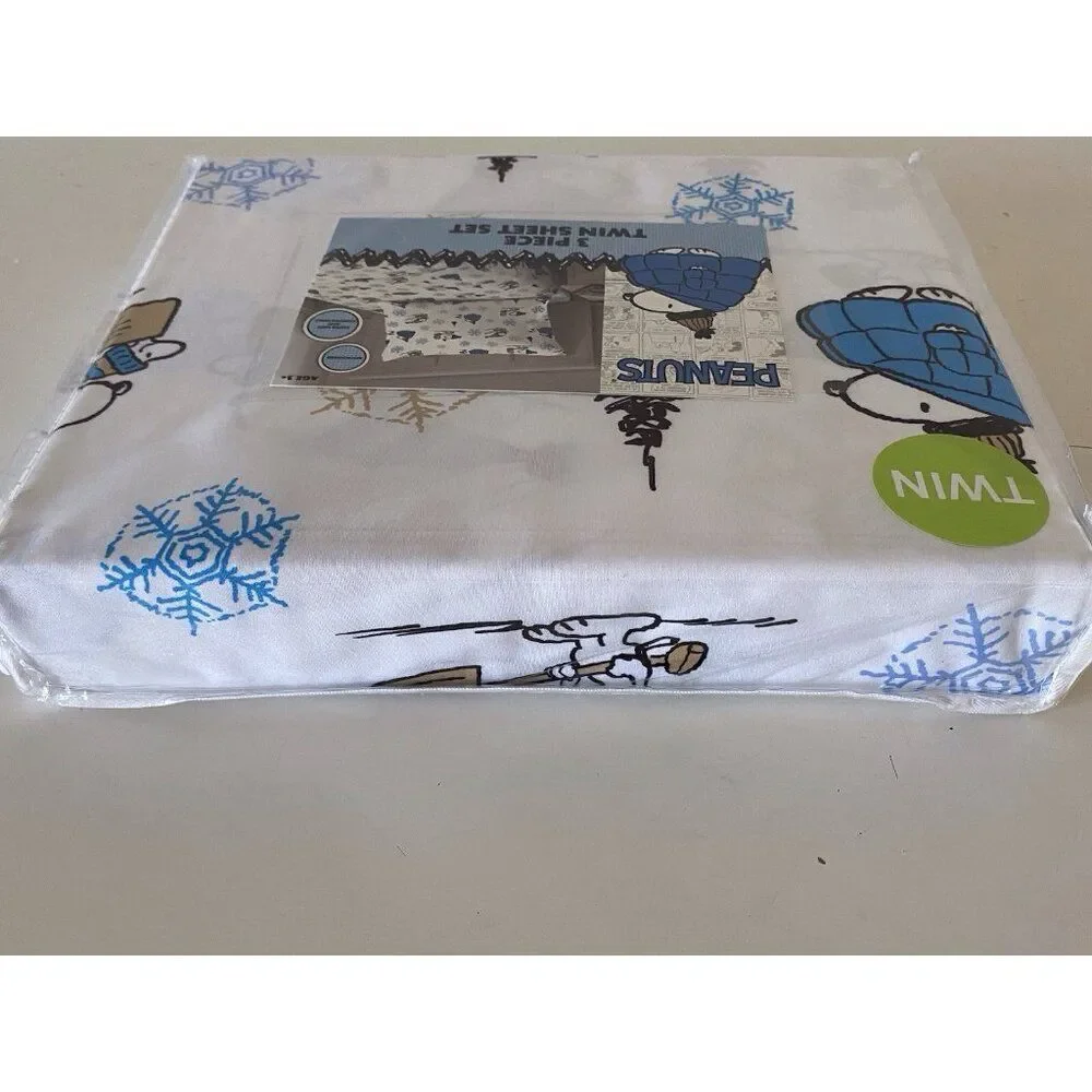 Peanuts Snoopy Puffy Coat TWIN SIZE Sheet Set Christmas Puffer Jacket White Blue